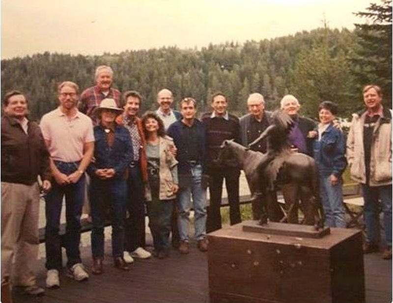 JY Ranch UFO Roundtable photo - 9-15-1993